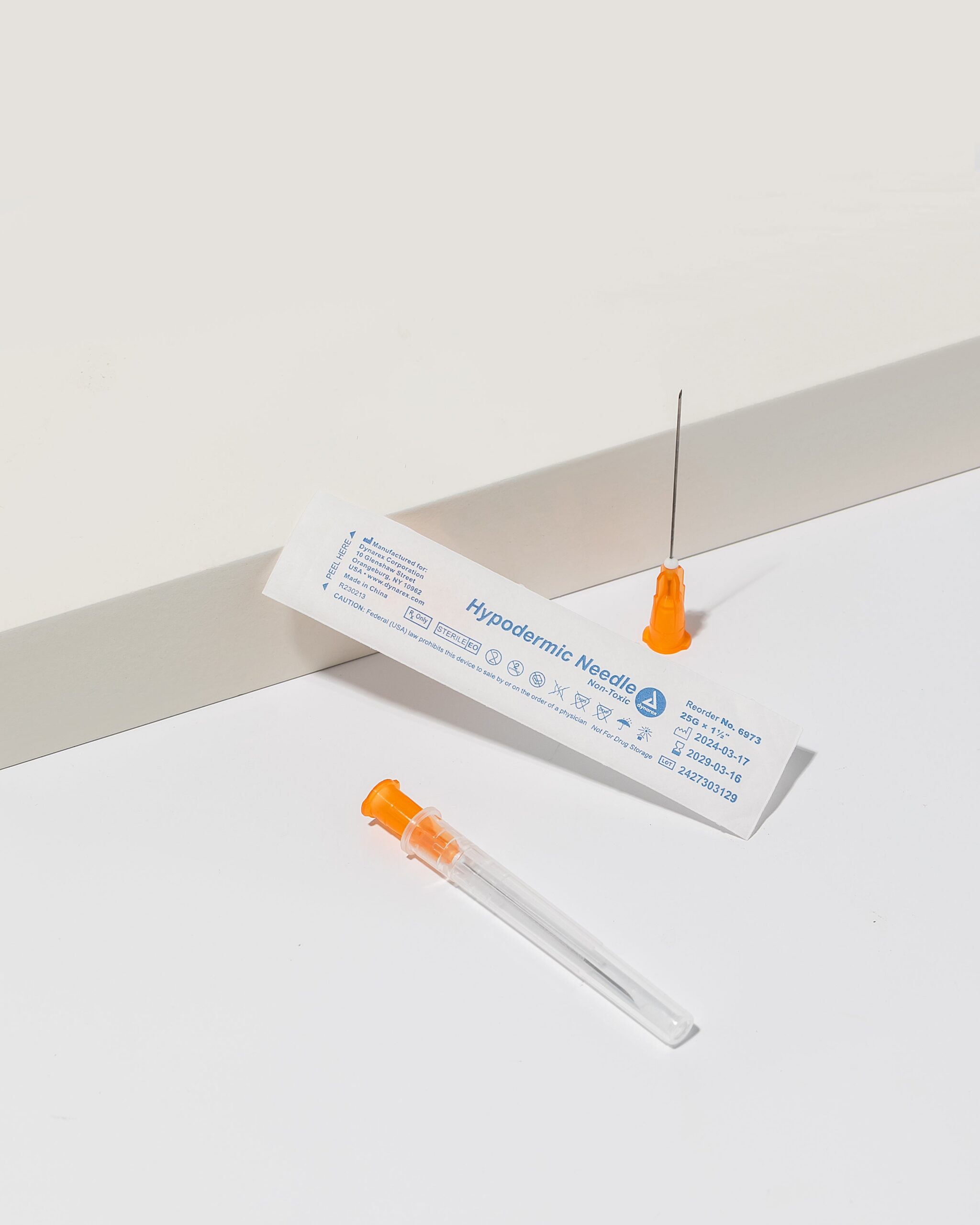 Hypodermic Needles 25g 1-1/2″